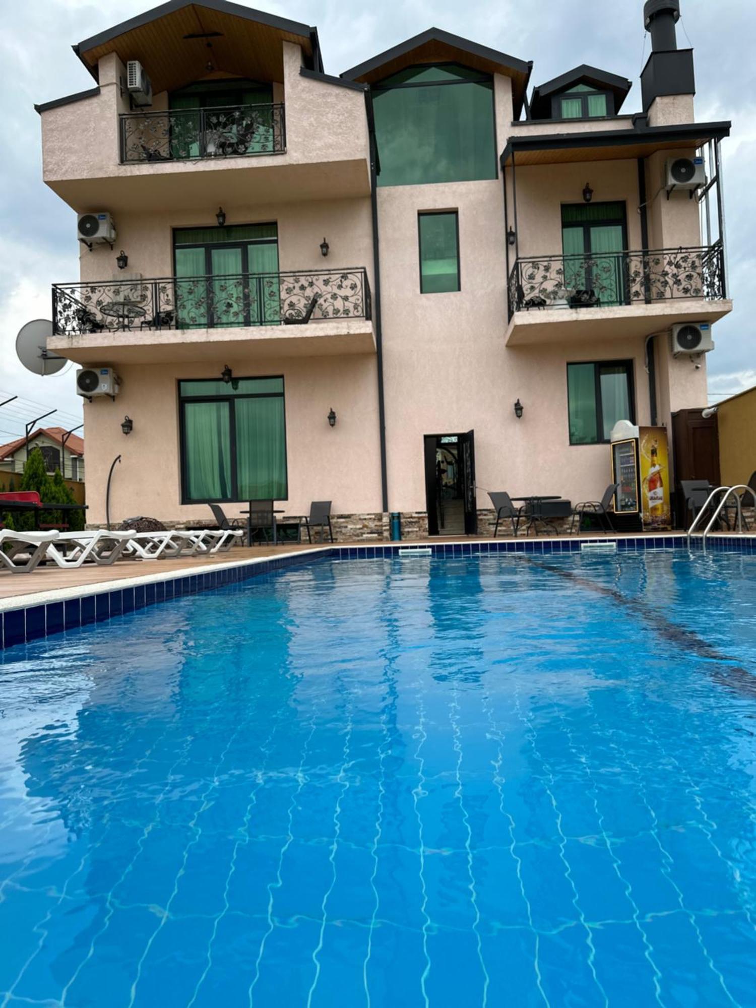 Gk Villa Tbilisi Ngoại thất bức ảnh