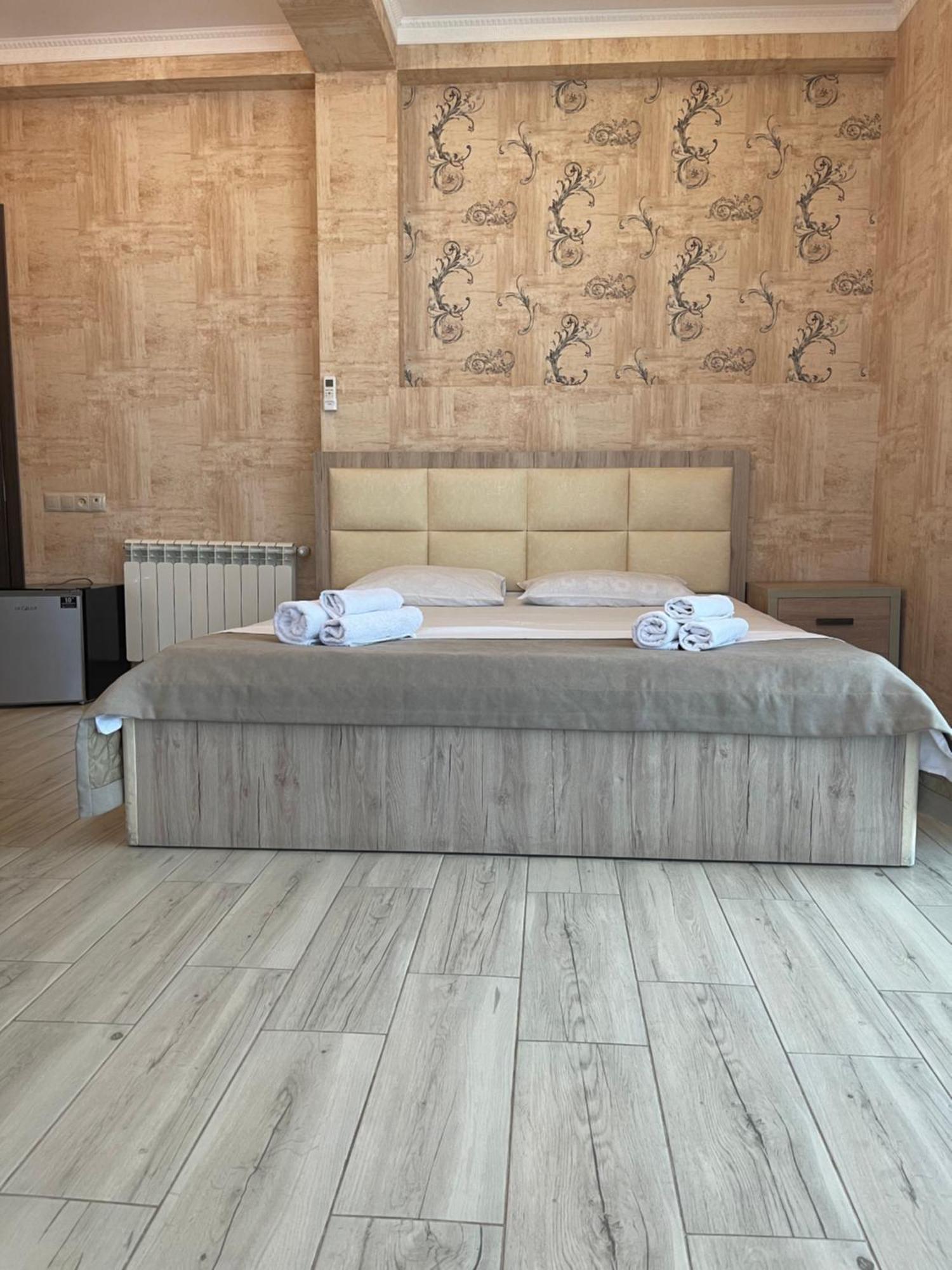 Gk Villa Tbilisi Ngoại thất bức ảnh